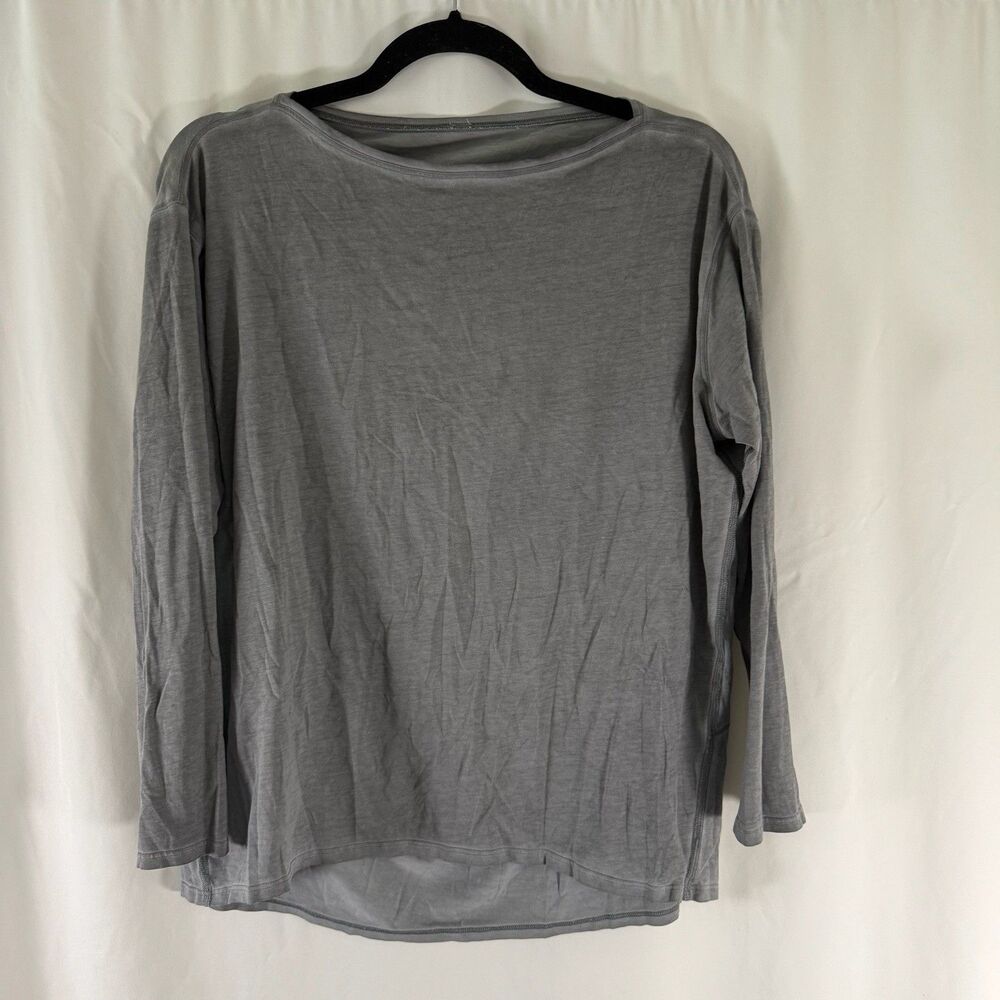 Lululemon Top Women's 8 Grey Long Sleeve Round Neck Lightweight Pullover